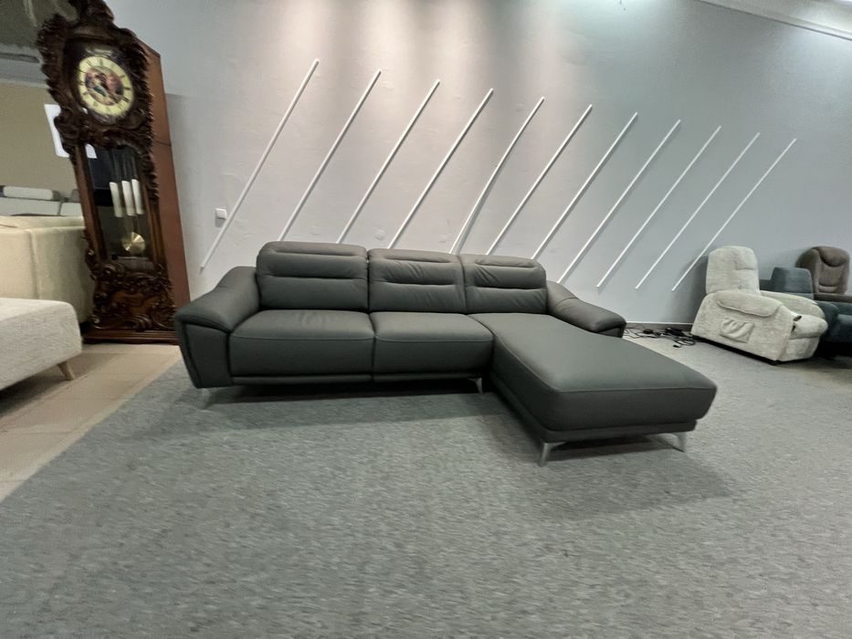 Виставковий стан новий Диван шкіряний кутовий темно сірий реклайнер