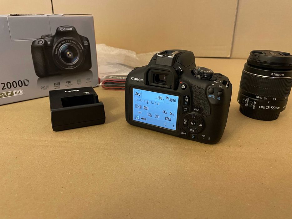 Canon eos 2000d + obiektyw 18-55mm III Nowa Nowy Komplet Gwarancja !