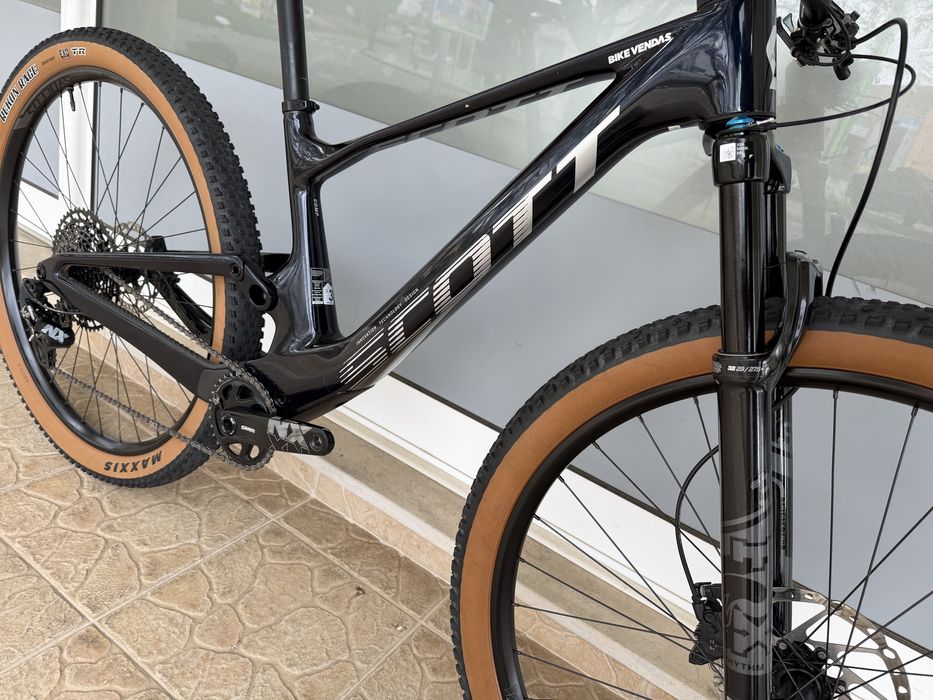 Bicicleta scott Suspensao total - carbono
