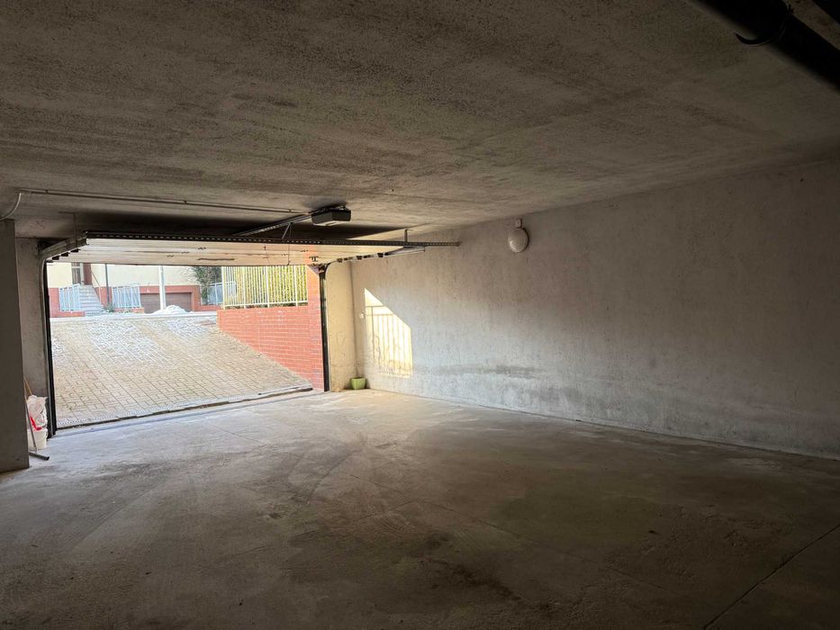 Do wynajęcia miejsce garażowe + komórka lokatorska - Fantazego