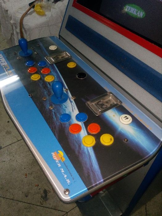 Máquina arcade como nova jogo Pinbal original
