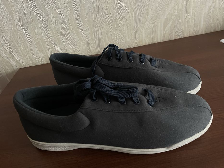 Easy Spirit Womens Blue Sneakers Жіночі кеди темно сині! Нові!