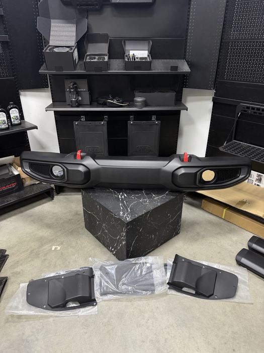Бампер jeep wrangler jk jl jt