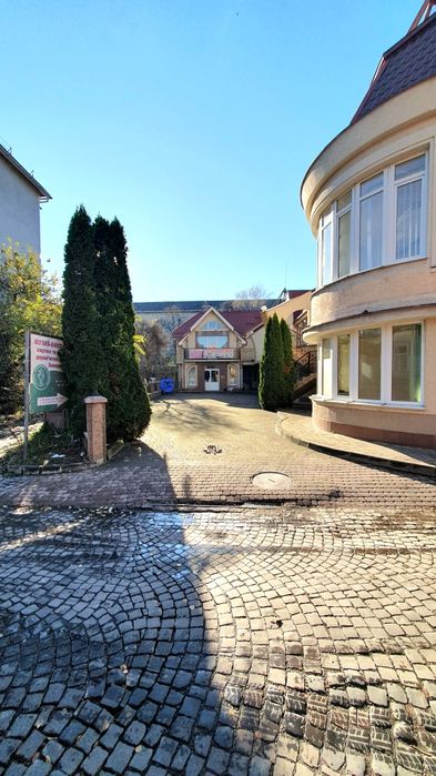 ПРОДАЖ КОМЕРЦІЙНОГО приміщення-комплексу в центральн. частині Мукачева