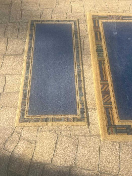 Conjunto carpete 2,29x1,67 e tapete  1,41x0,66 bom estado