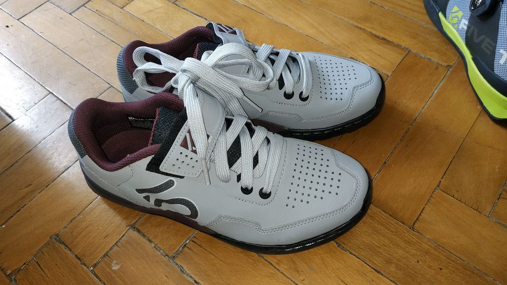 Кроссовки Five Ten Kestrel Lace Maroon Onix SPD под контактные педали