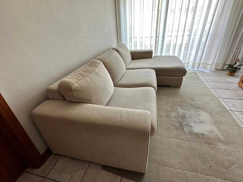 Sofá penas de ganso c/chaise long