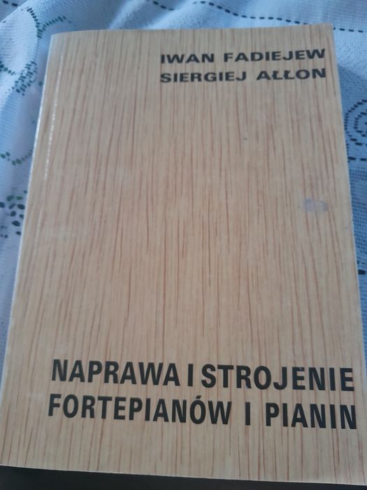 Naprawa i srojenie fortepianów i pianin