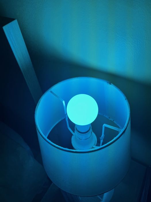 Lâmpada LED RGB com comando