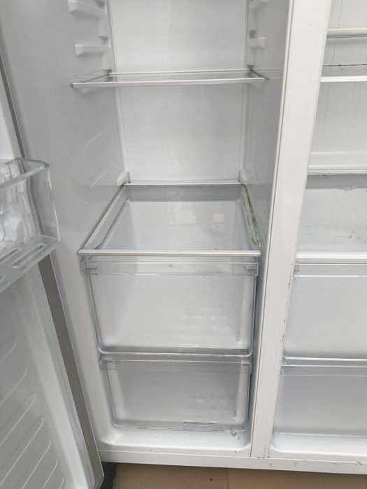 Frigorífico Americano Hisense (avariado)