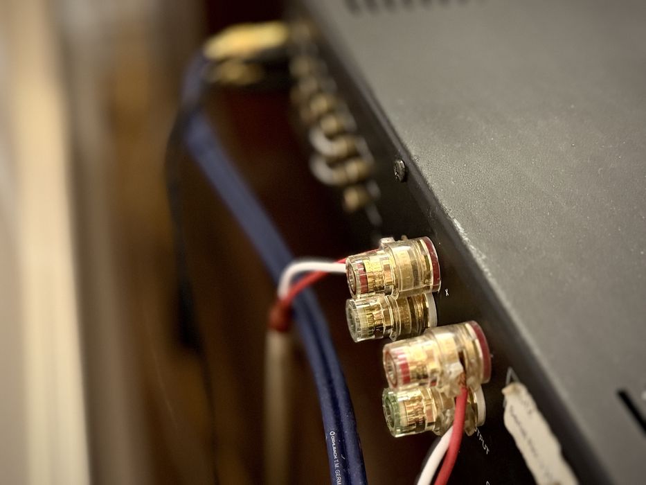 Wzmacniacz Electrocompaniet eci-2. Wyjatkowo muzykalny