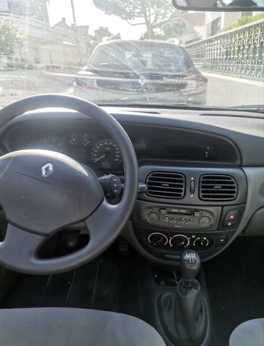 Renault Megane 1.4 - 02 Como Novo