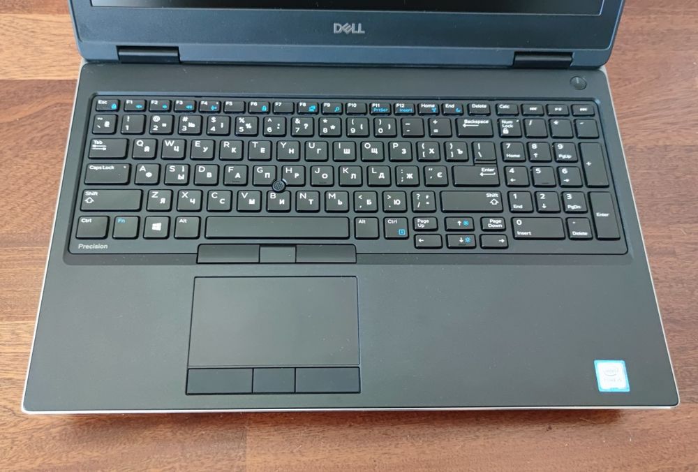 Ноутбук Dell Precision 7530 | Core i5-8300H | 16GB RAM | Radeon Pro WX4150 4GB | SSD 256GB | IPS Full HD
