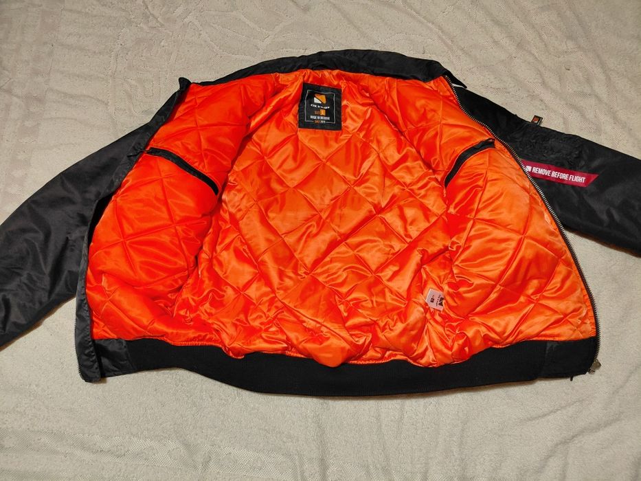 Бомбер чорний чоловічий  CWU-45