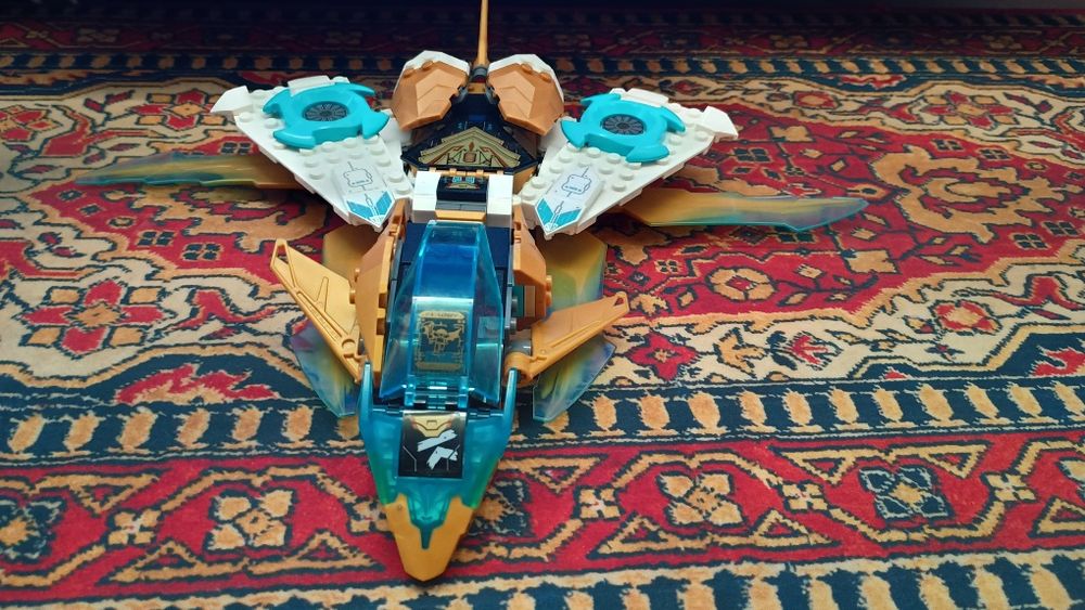 Lego ninjago złoty smoczy odrzutowiec zane