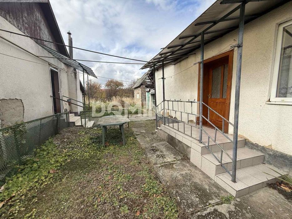 Продаж будинку в центрі Виноградова