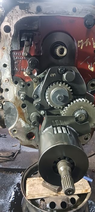 Mechanika,mechanik,naprawa  ciągniki,kombajny,maszyny rolnicze itp.