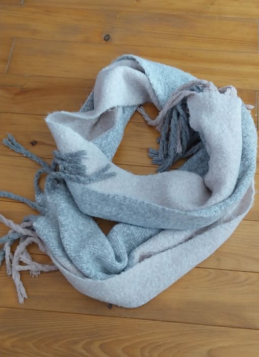 Szalik damski szaro-różowy