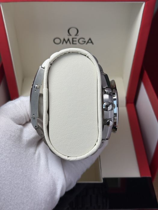 Унікальна модель! Omega Speedmaster Professional Moonwatch