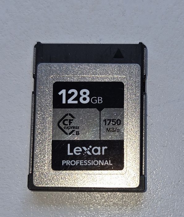 Cartão Memória Cf Express tipo B - Lexar 128gb - Sandisk 128gb