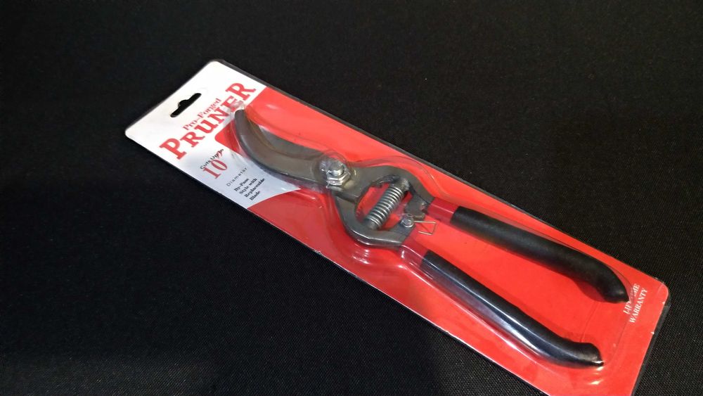 Секатор садовый Pruner 250мм