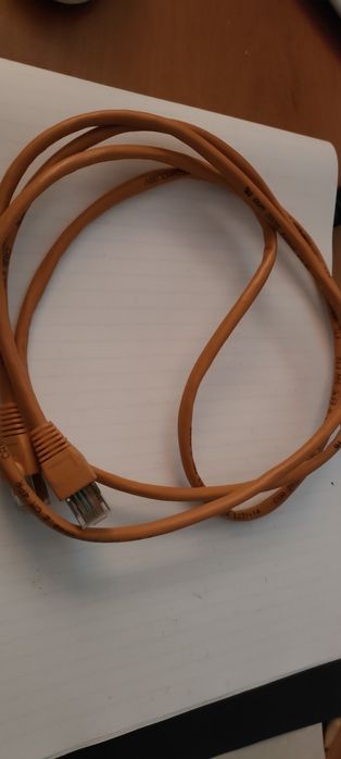 kabel skrętka komputerowa rj45 ok 1.8m zarobiona tj na zdjęciu