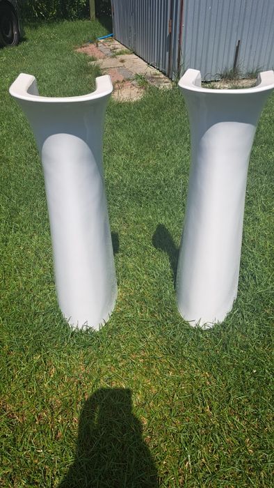 Postument umywalkowy