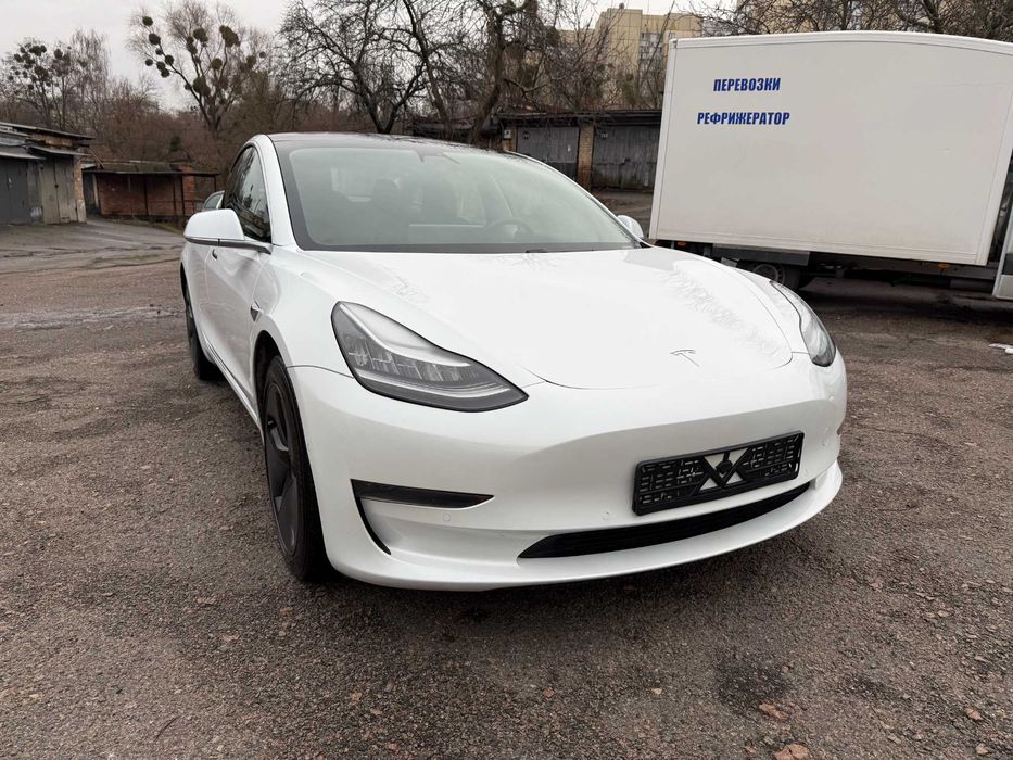 Продам Tesla Model 3 2018