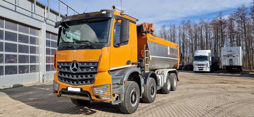 Wypożyczalnia - Wynajem Maszyn Budowlanych, Koparki, Auta Ciężarowe