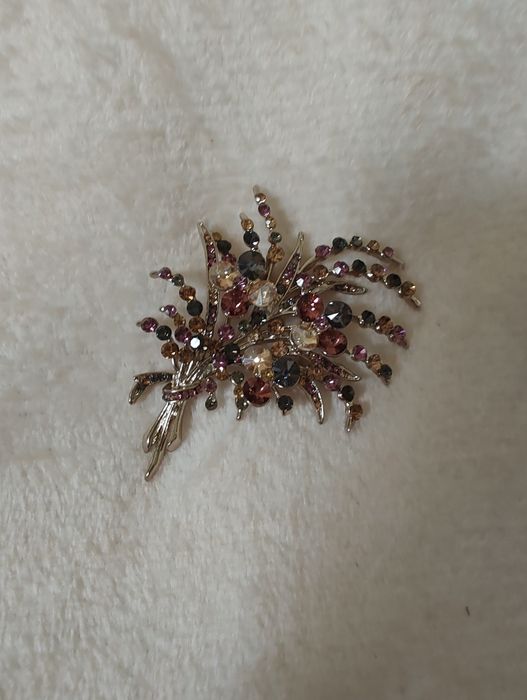 Elegancka broszka/przywieszka