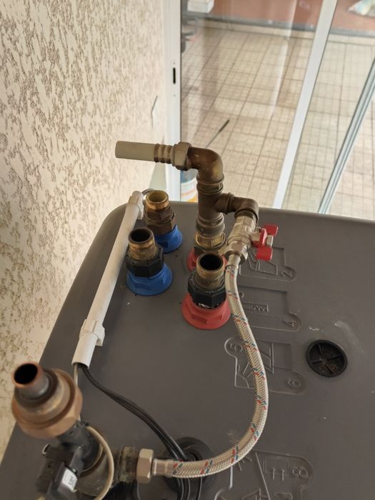 Cilindro de água Daikin 300L
