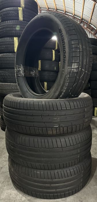 Пара резини 235/55R19 101T