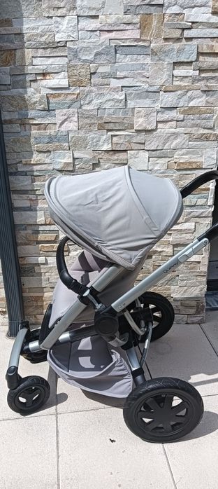 Carrinho de bebê Quinny