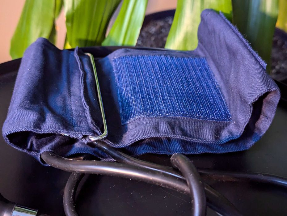 Ciśnieniomierz naramienny manualny aneroidowy Brilliant