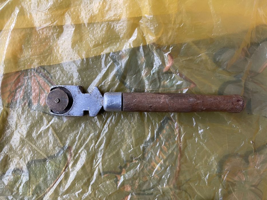 Ключи гаечные , стеклорез