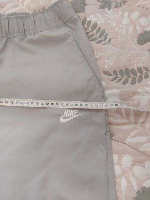 Spodnie dresowe Nike jasnoszare