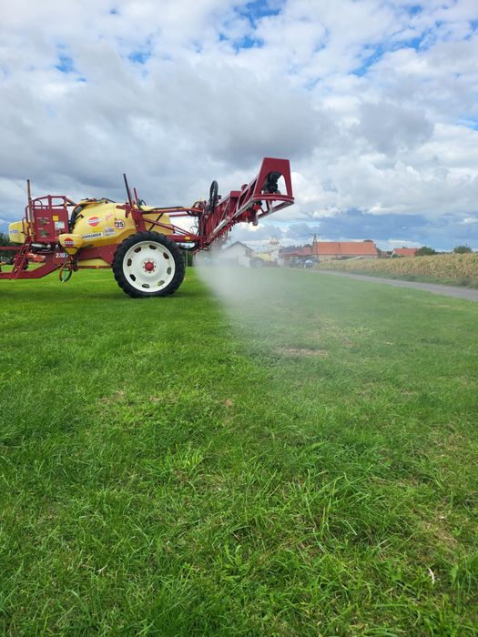 sprzedam opryskiwacz hardi commander 2800