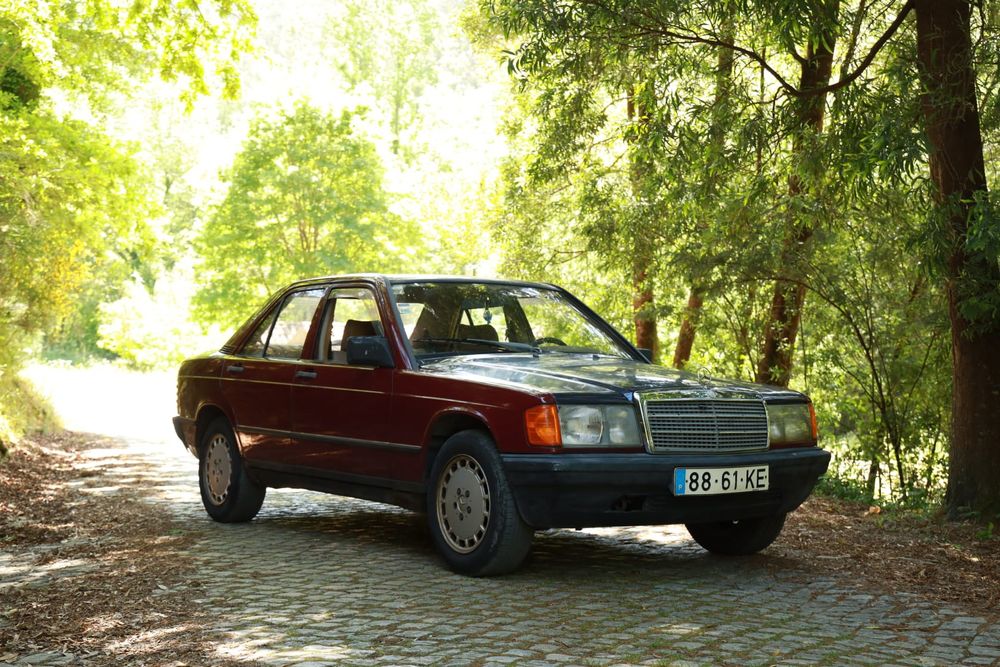 Mercedes 190d carro
