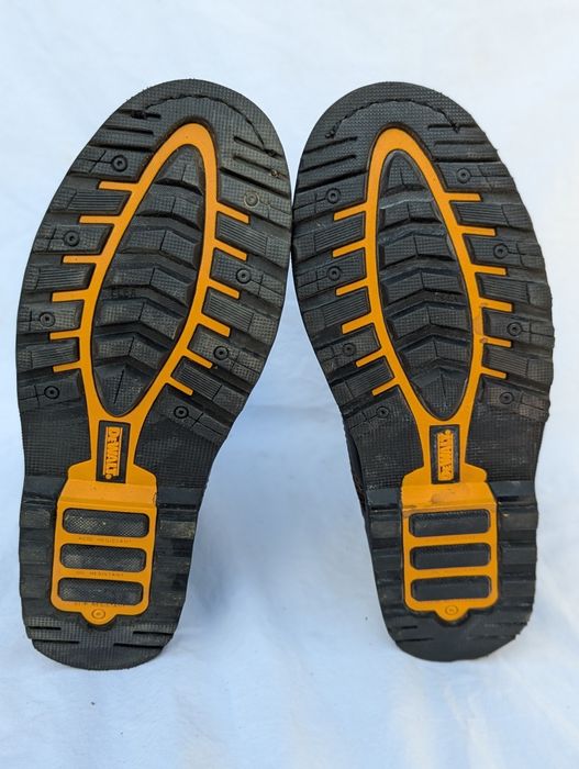 Робочі шкіряні чобітки DEWALT модель  Rigger Gyw  DWF50071-121, розм42