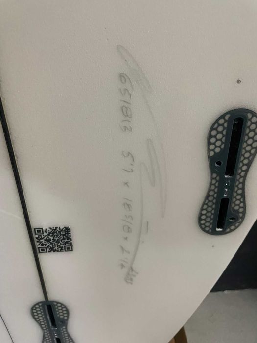 Surfboard - Chilli Volume II 5'7 23.93 Litros