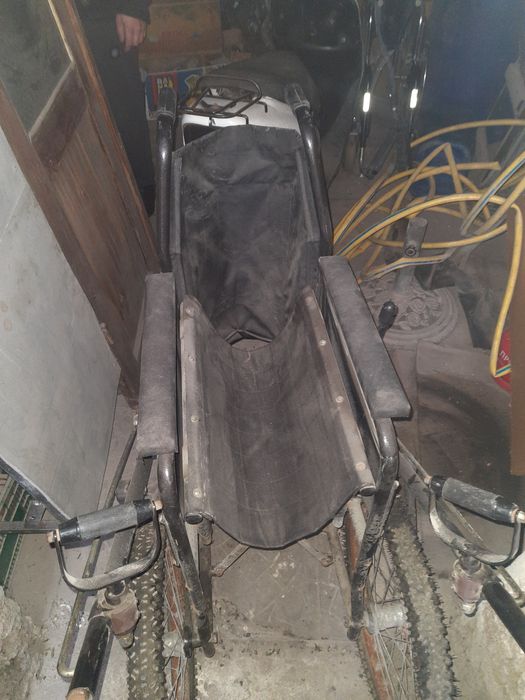 Продам инвалидную коляску.