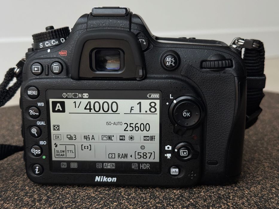 Nikon D7200/Excelente Estado/22mil disparos