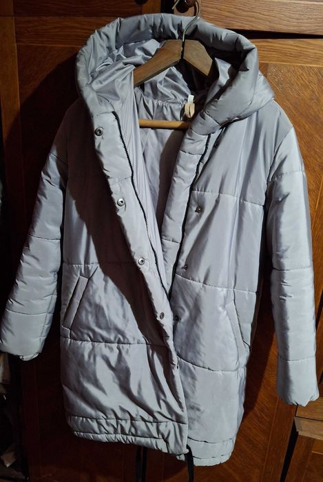 Зимова куртка нова