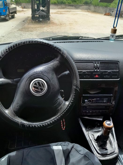 VENDO VW Bora 115 cv