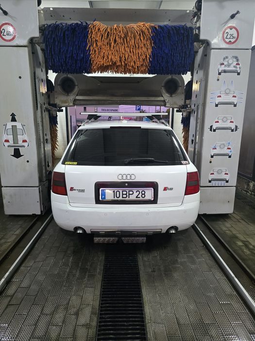 Audi A6 (Quattro C5 4B)