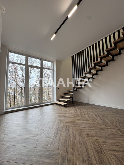 Дворівнева квартира район Кварцу