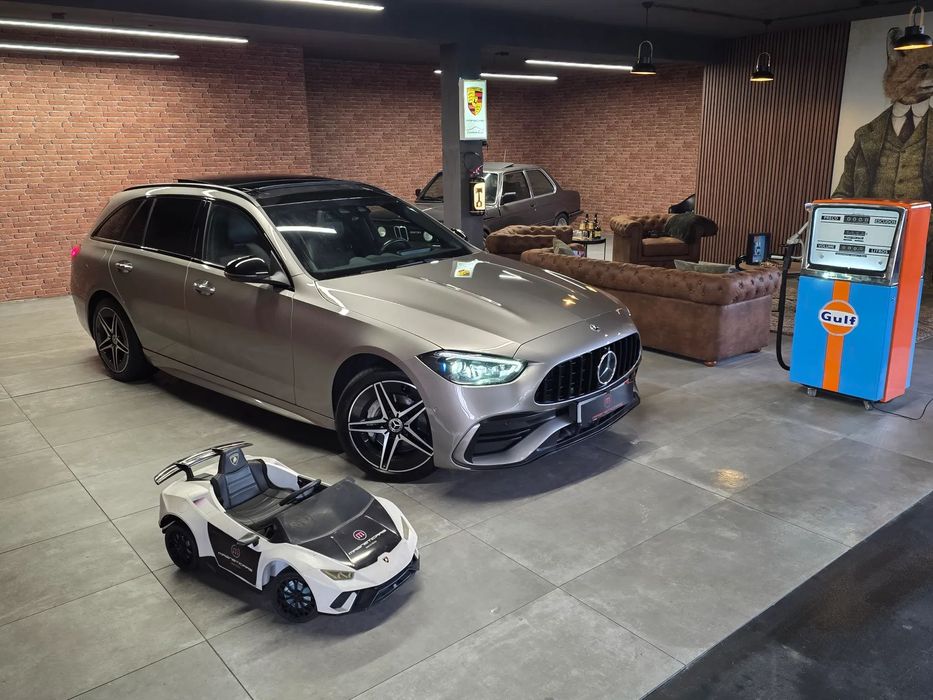 Mercedes-Benz C 300 e T 9G-TRONIC AMG Line