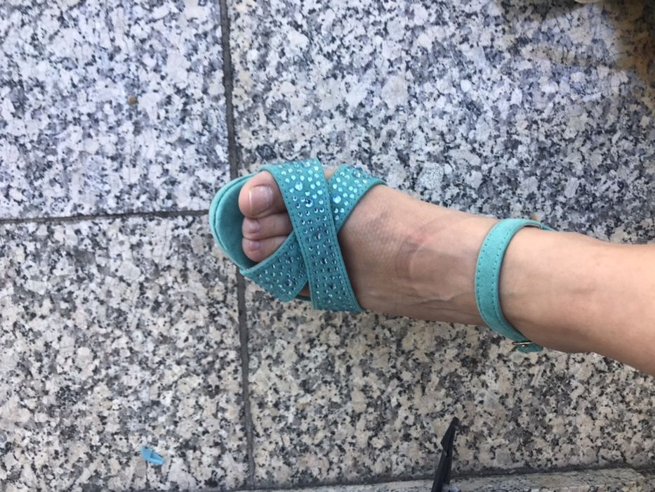 Sandálias novas (Tam.36)