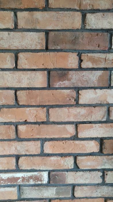 Remont mieszkań, instalacje elektryczne, tapeta natryskowa