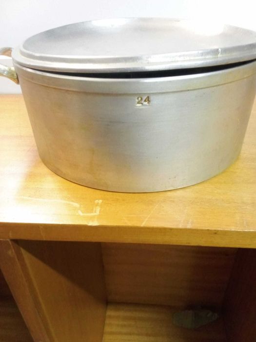 Tachos de ferro - vários tamanhos